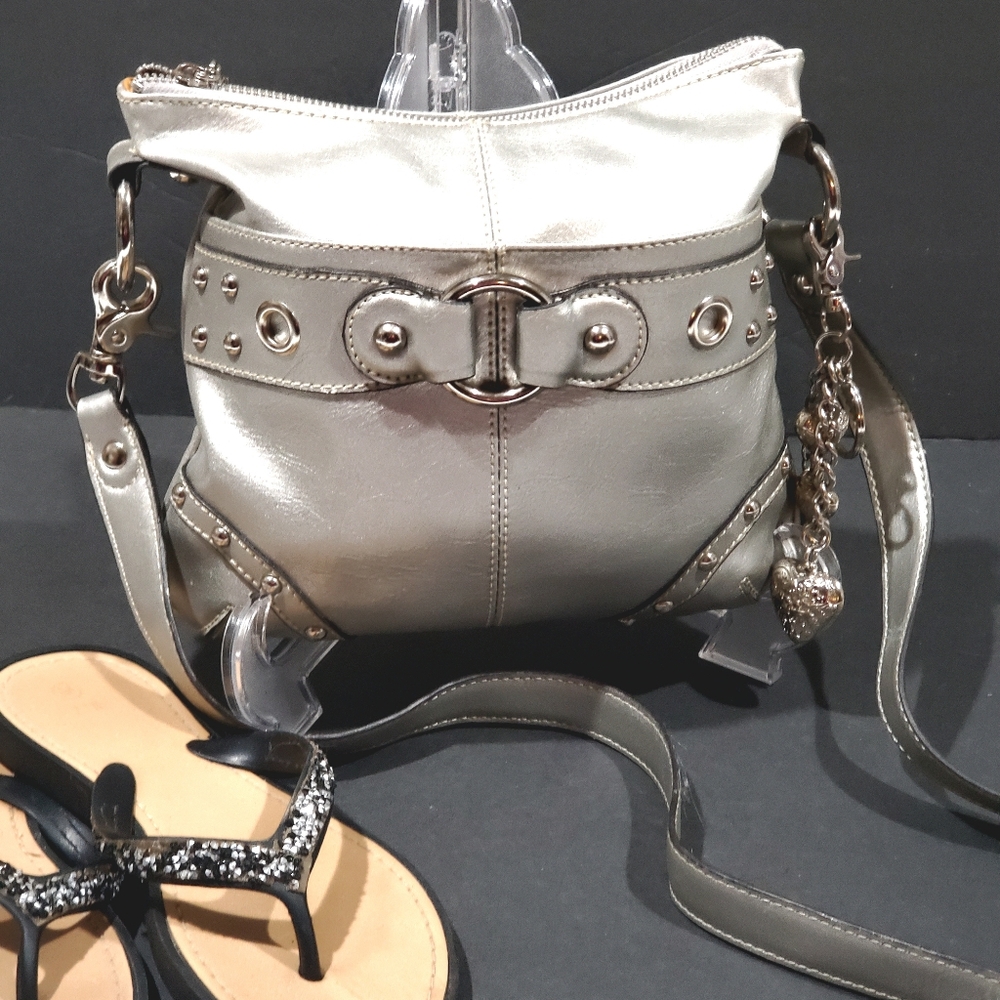 Kathy Van Zeeland Silver Studded Crossbody/Shoulder Bag Purse Handbag & Keychain - Picture 2 of 14